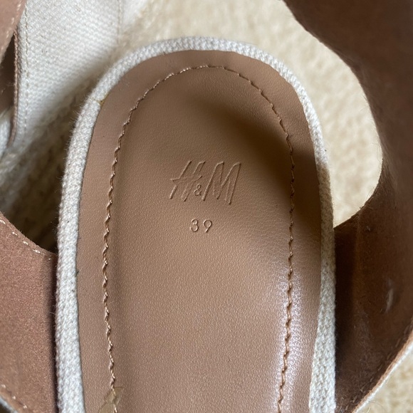 H&M Wedges - Picture 2 of 2